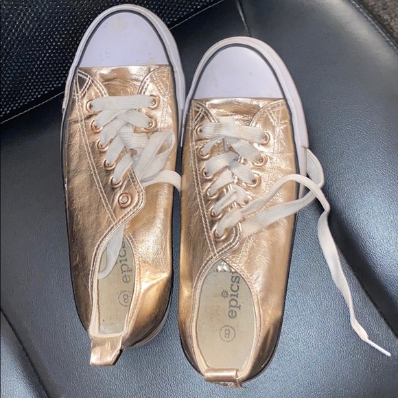 Light gold shimmer shoes - Picture 2 of 3